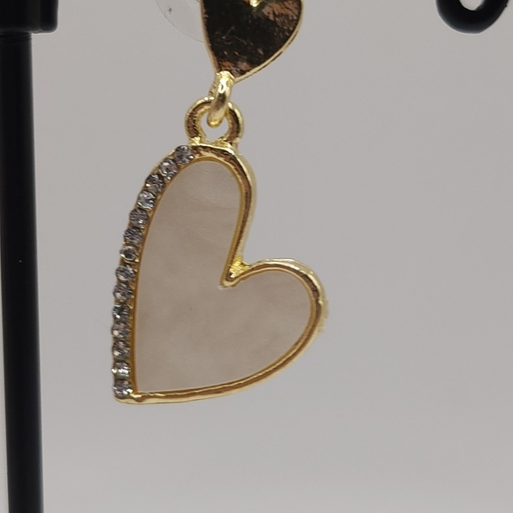 Mismatch marble heart earring set (NWOT) - Picture 6 of 7
